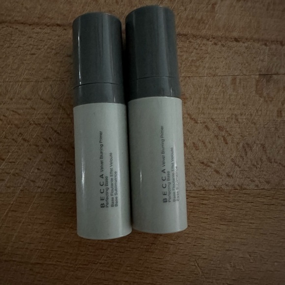 2 BECCA Velvet Blurring primer SAMPLES - Picture 4 of 5